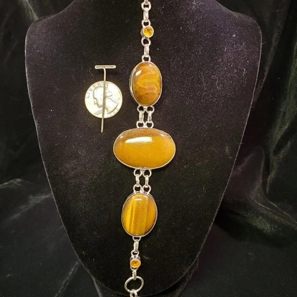 0111. Beautiful! 😍 Solid Sterling Silver and Lucious Tiger Eye for your Wrist! - Picture 9 of 14